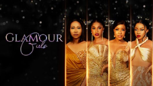 فيلم Glamour Girls 2022 مترجم