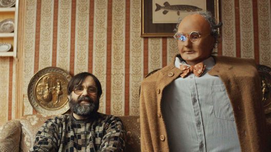 فيلم Brian and Charles 2022 مترجم