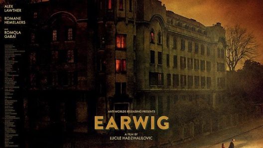 فيلم Earwig 2021 مترجم