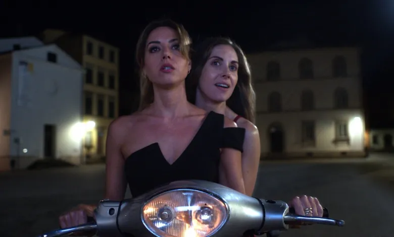 فيلم Spin Me Round 2022 مترجم